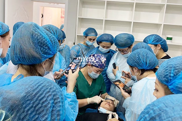 面部手术除皱培训，这样的学校该怎么找？