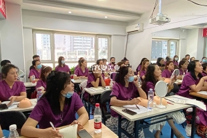 复训学员来学习新课程，专业的微整医美培训学校让我更加全能！